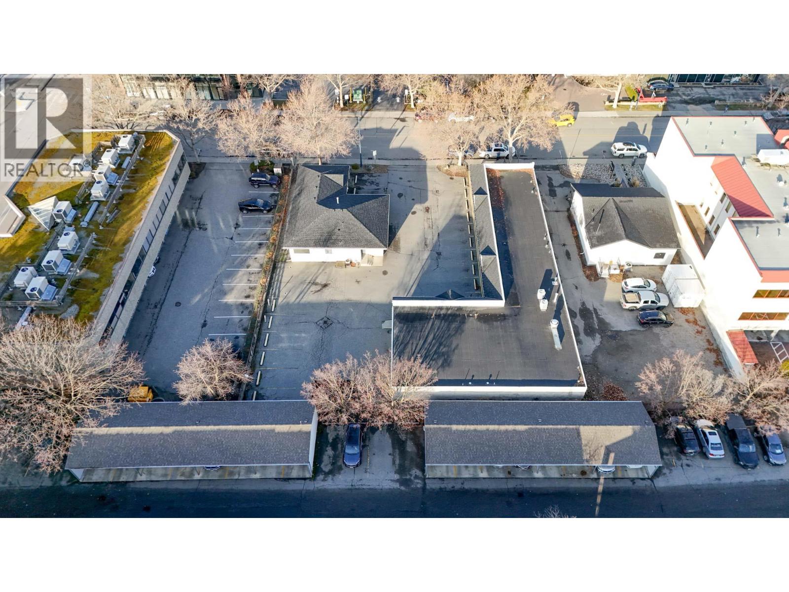 9 3045 Tutt Street, Kelowna