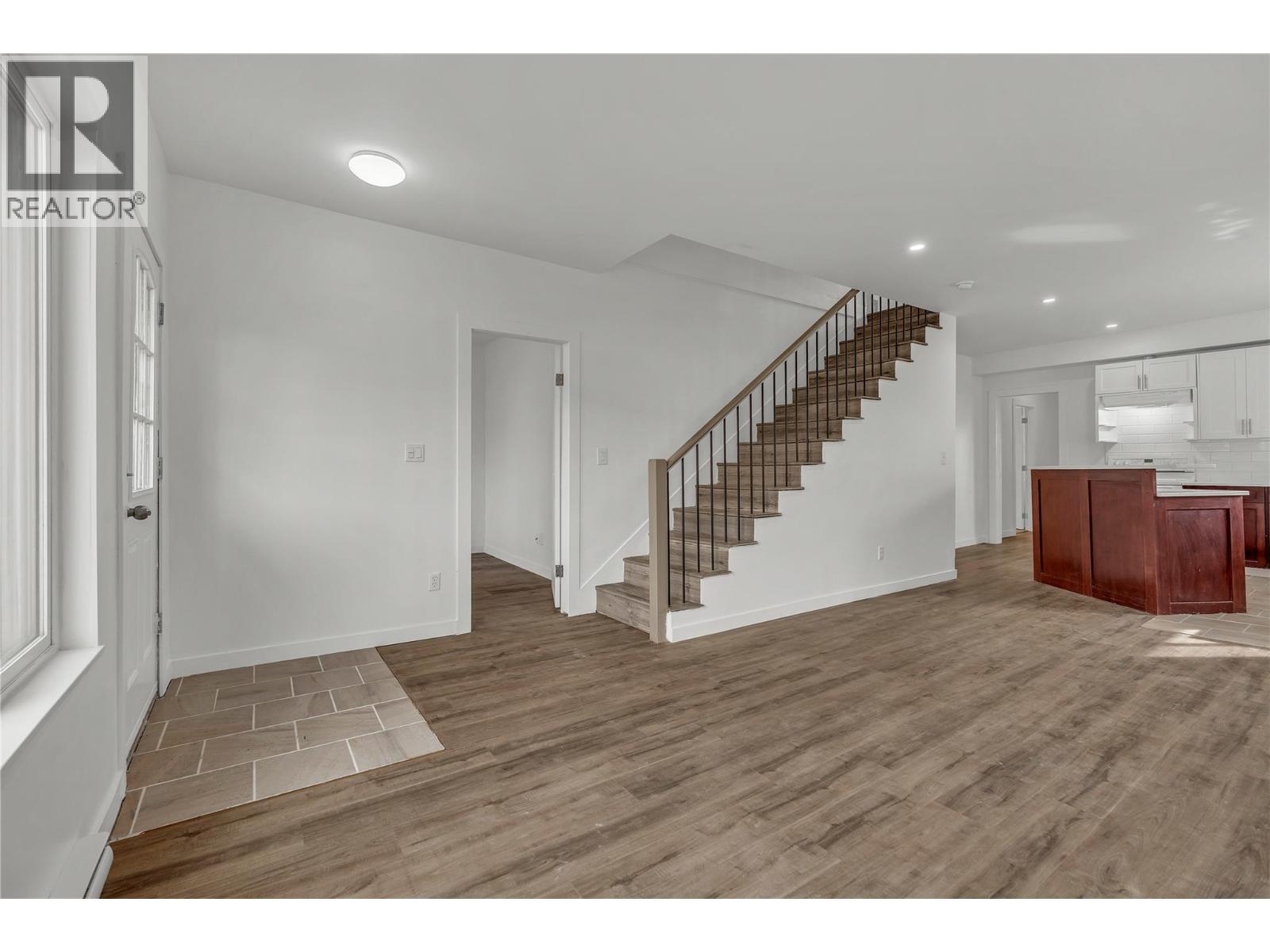 34 Fenchurch Avenue, Princeton