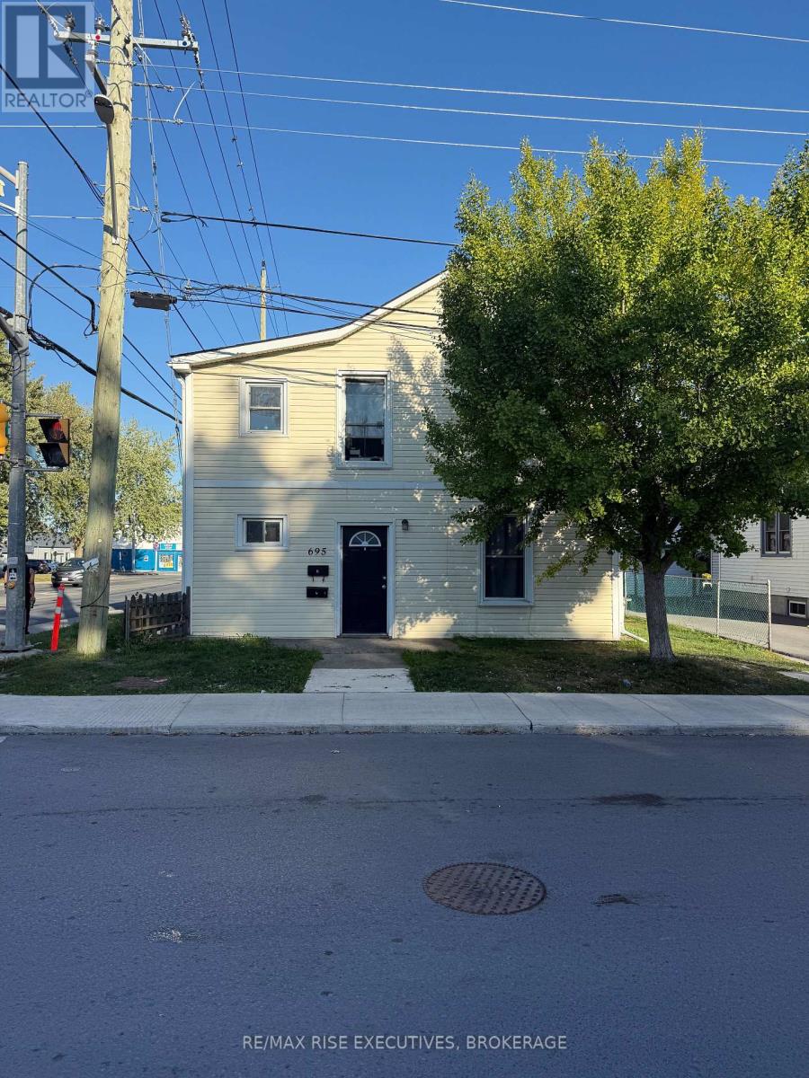 695 VICTORIA STREET - 1