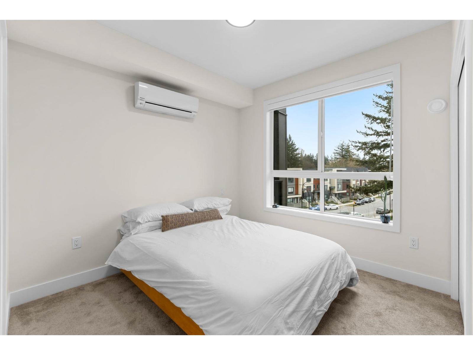 401 45511 CAMPUS DRIVE, Garrison Crossing, Chilliwack