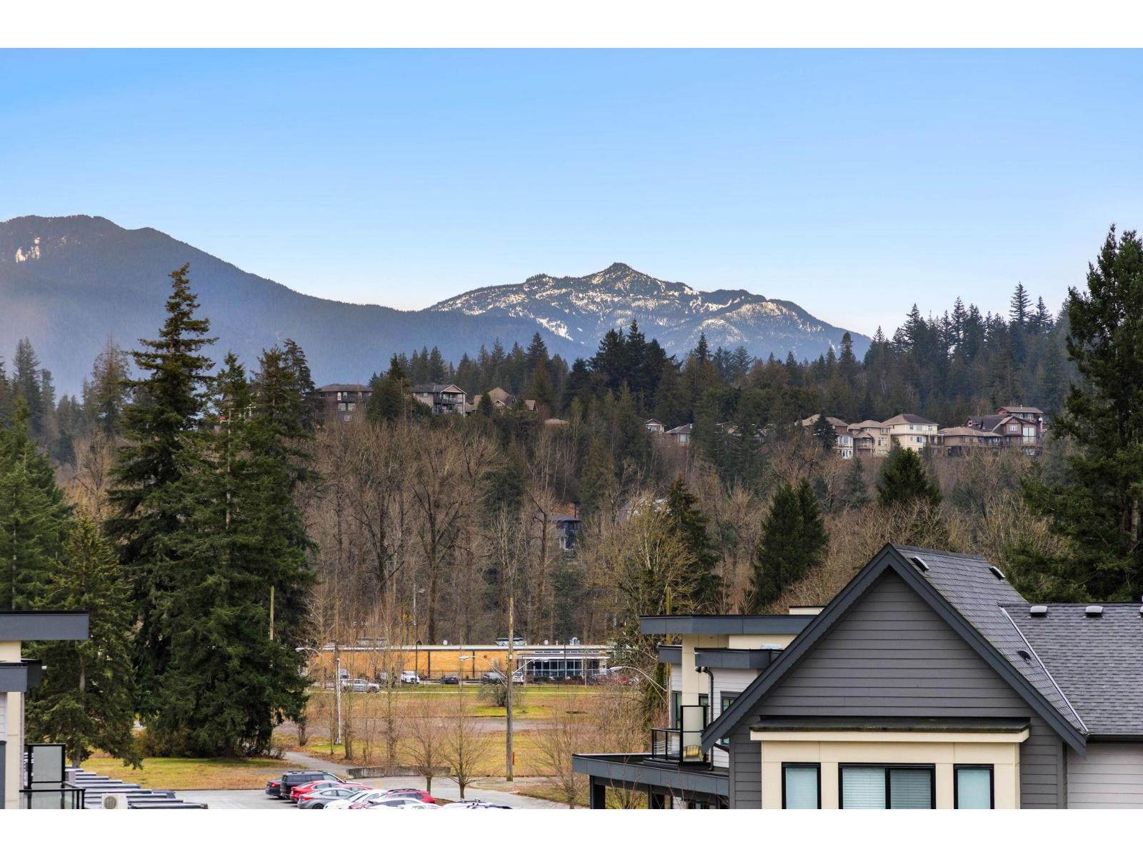 401 45511 CAMPUS DRIVE, Garrison Crossing, Chilliwack