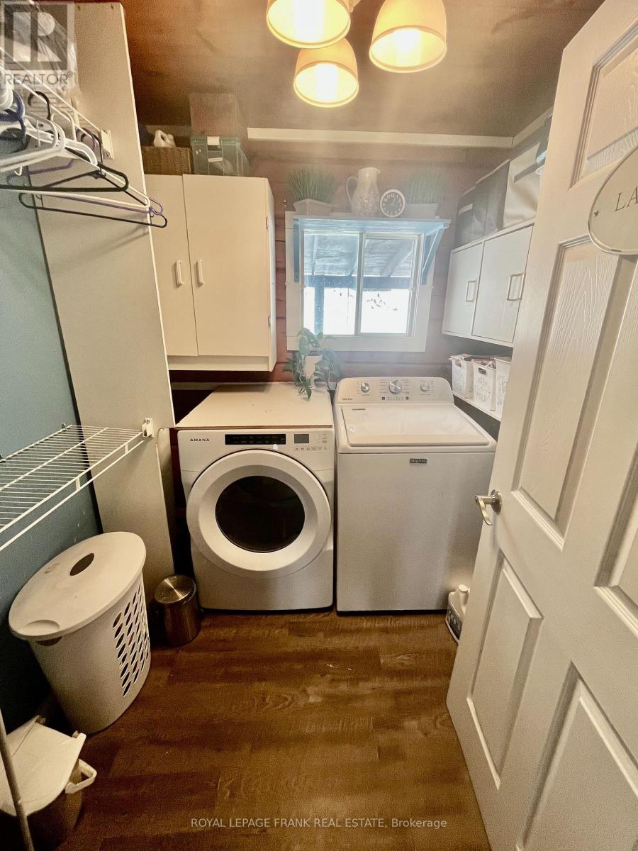 461 LOWER FARADAY ROAD - 18