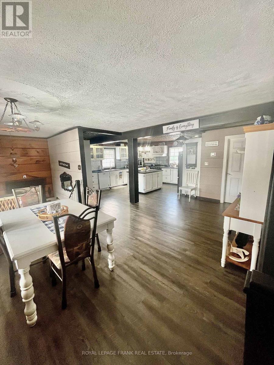 461 LOWER FARADAY ROAD - 3