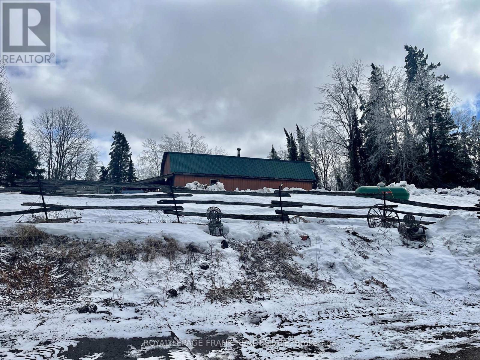 461 LOWER FARADAY ROAD - 31