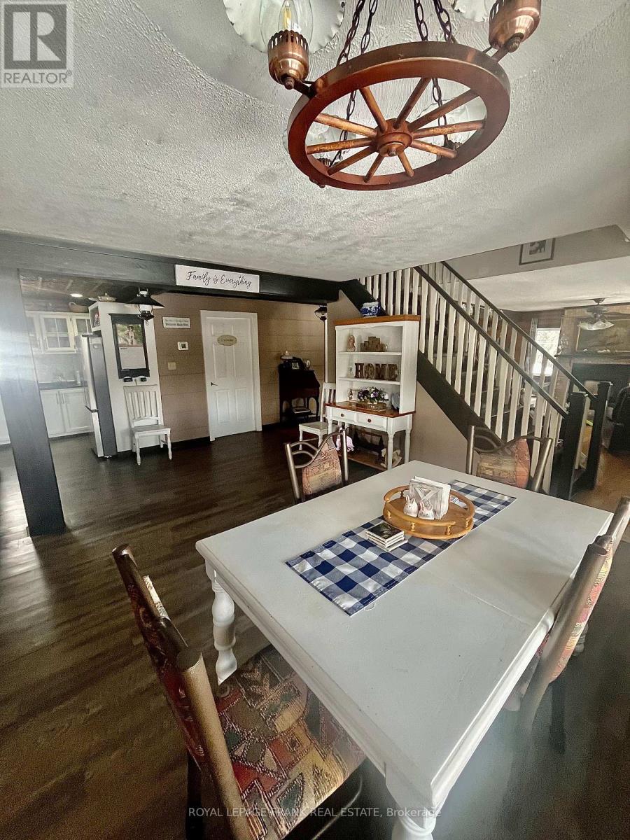 461 LOWER FARADAY ROAD - 4