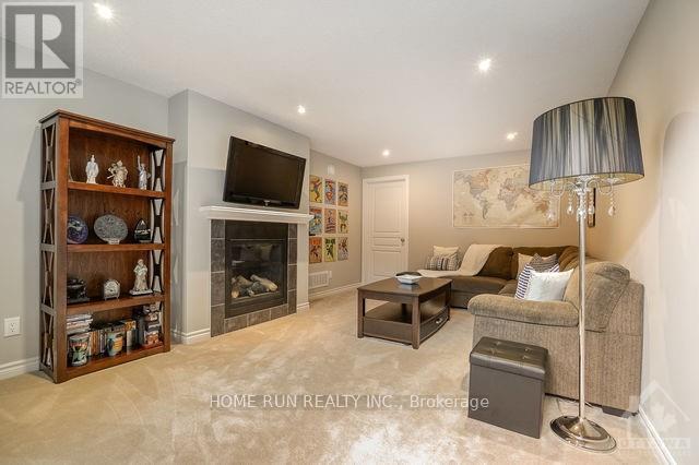 637 TENNANT WAY - 19