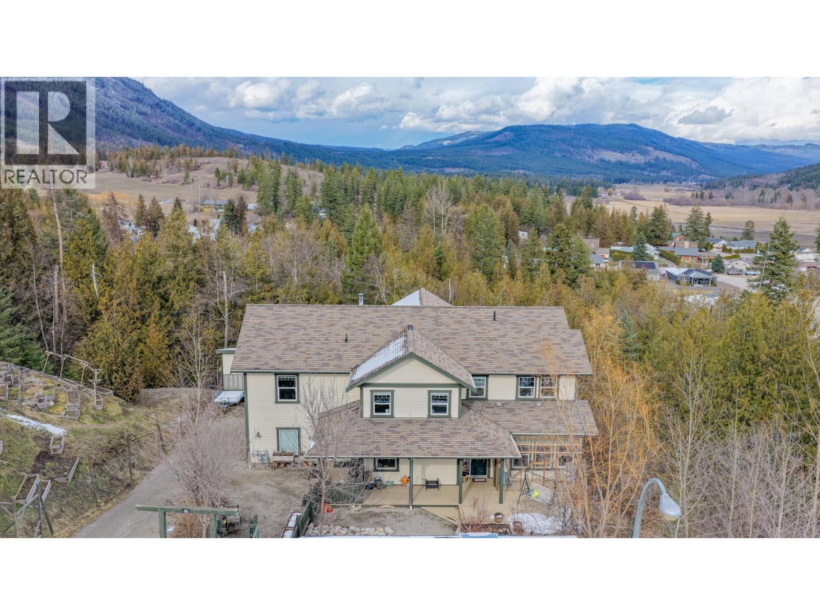 2529 Cedar Ridge Court, Lumby