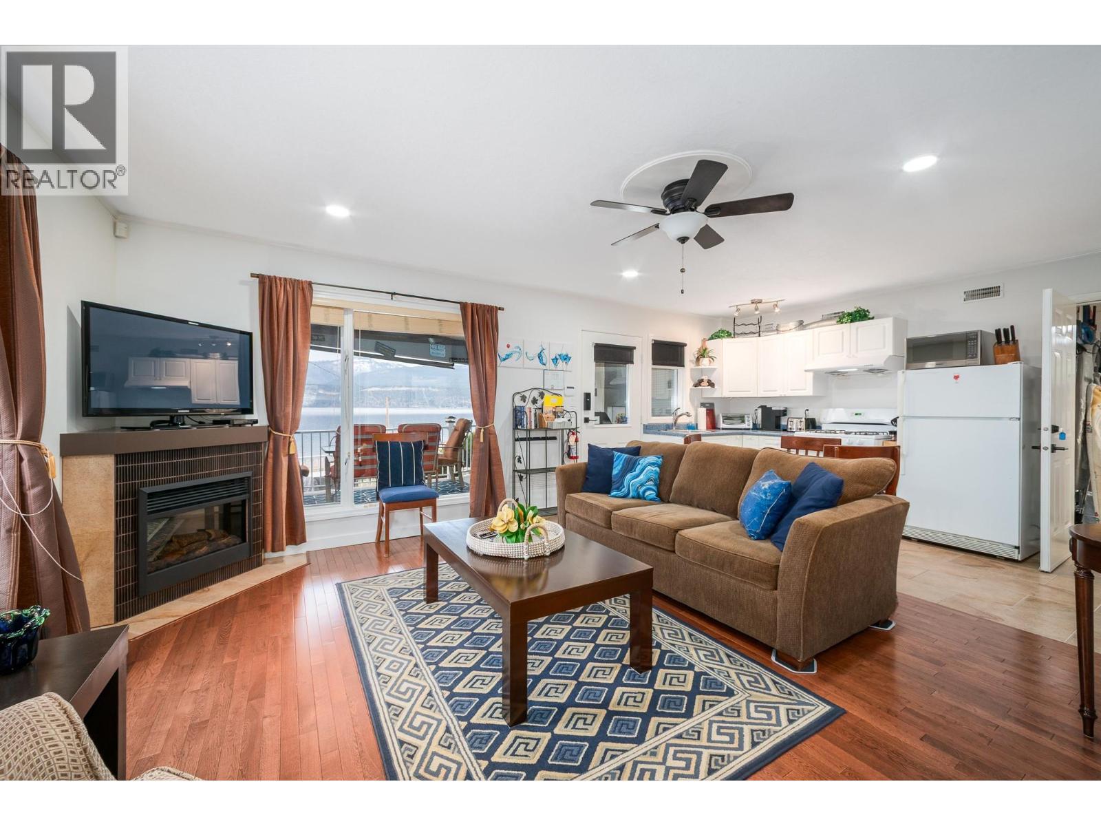 955 Gable Road, Lake Country