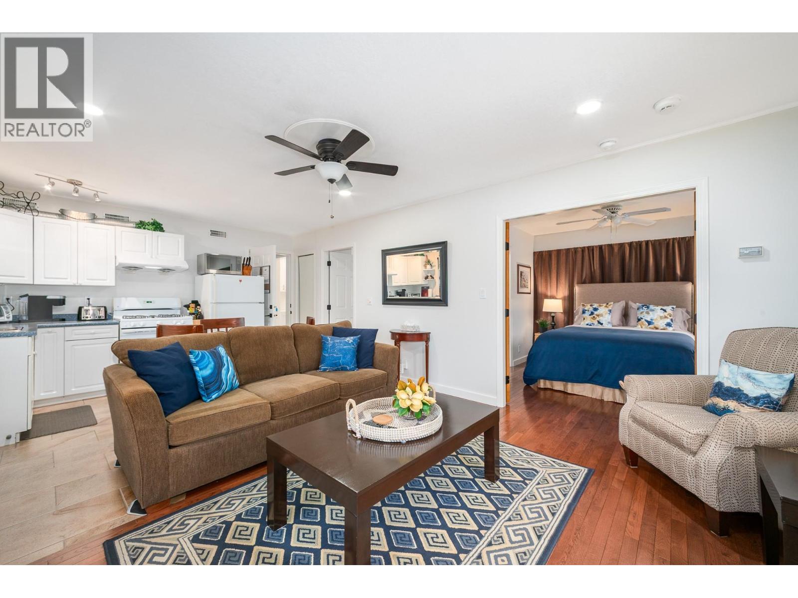 955 Gable Road, Lake Country