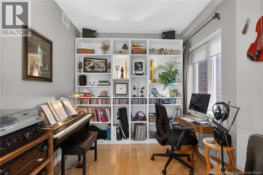 #200 50 ASSOMPTION BOULEVARD - 15