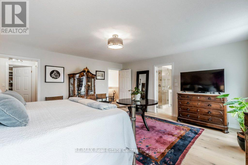137 MILLVIEW COURT - 22