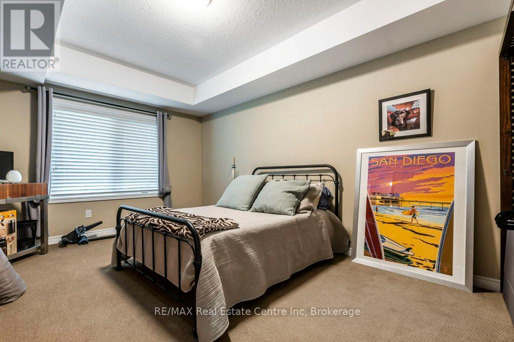 137 MILLVIEW COURT - 31