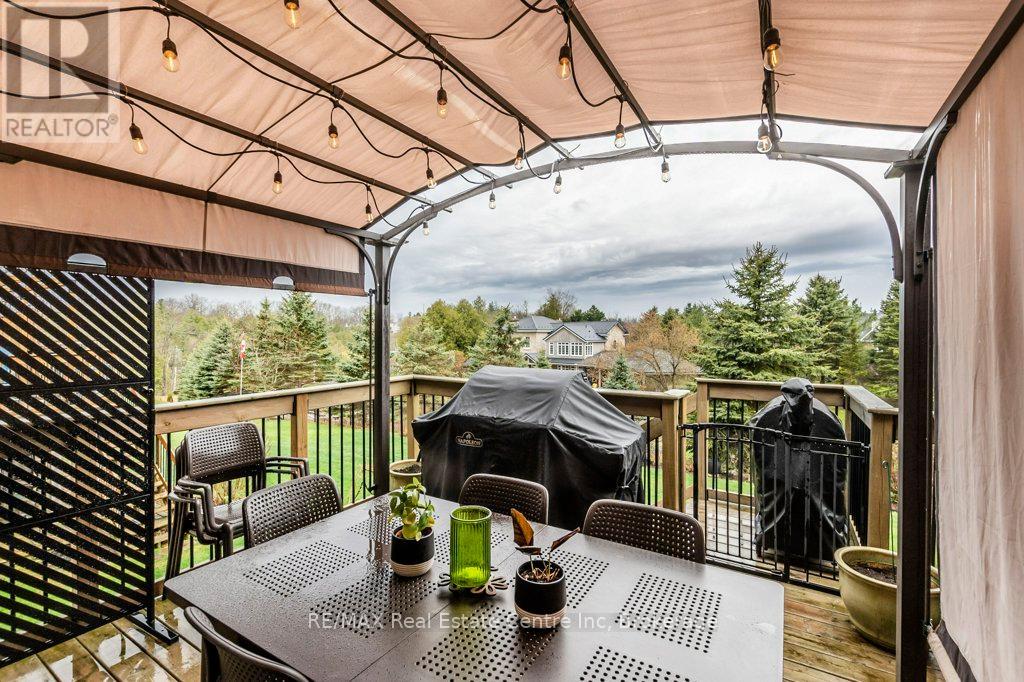 137 MILLVIEW COURT - 35