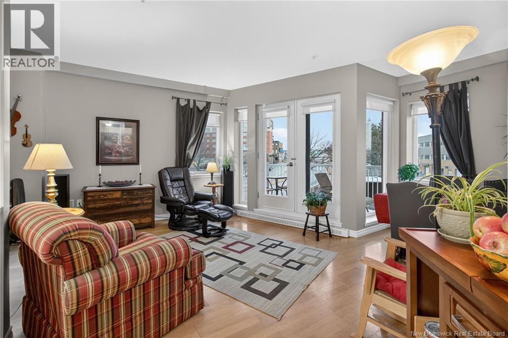 #200 50 ASSOMPTION BOULEVARD - 12