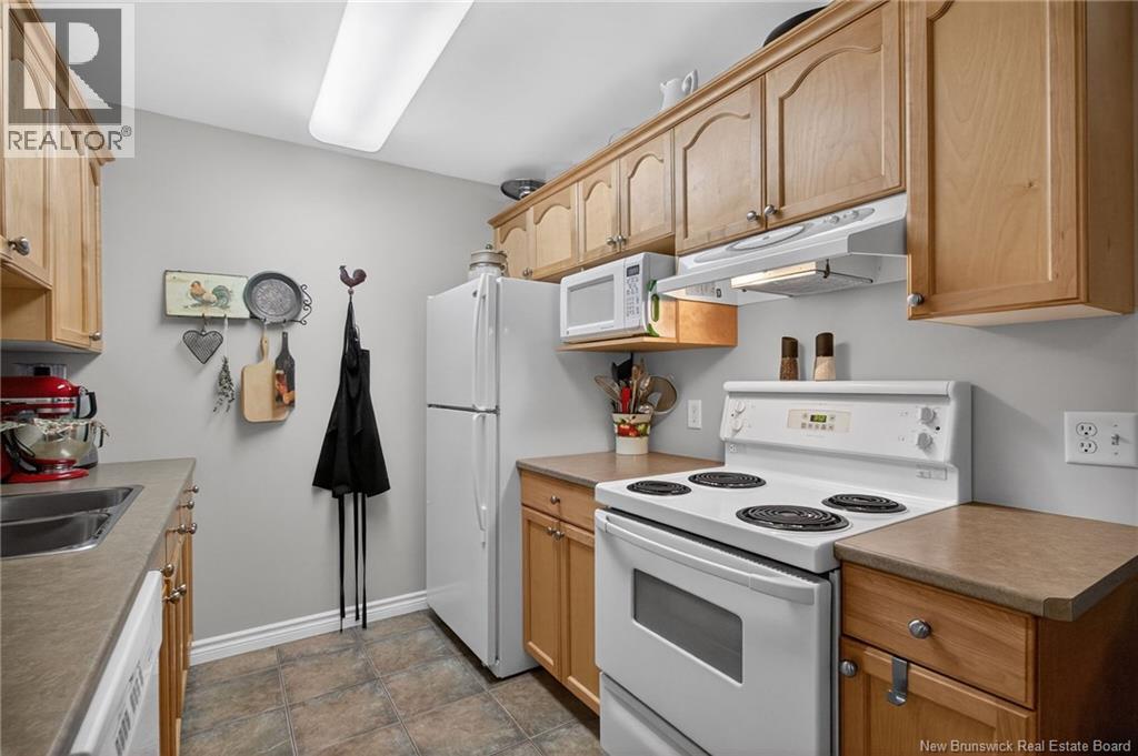 #200 50 ASSOMPTION BOULEVARD - 24