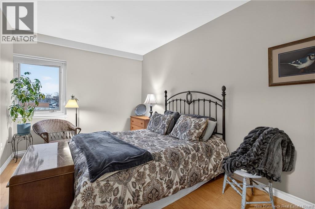 #200 50 ASSOMPTION BOULEVARD - 31