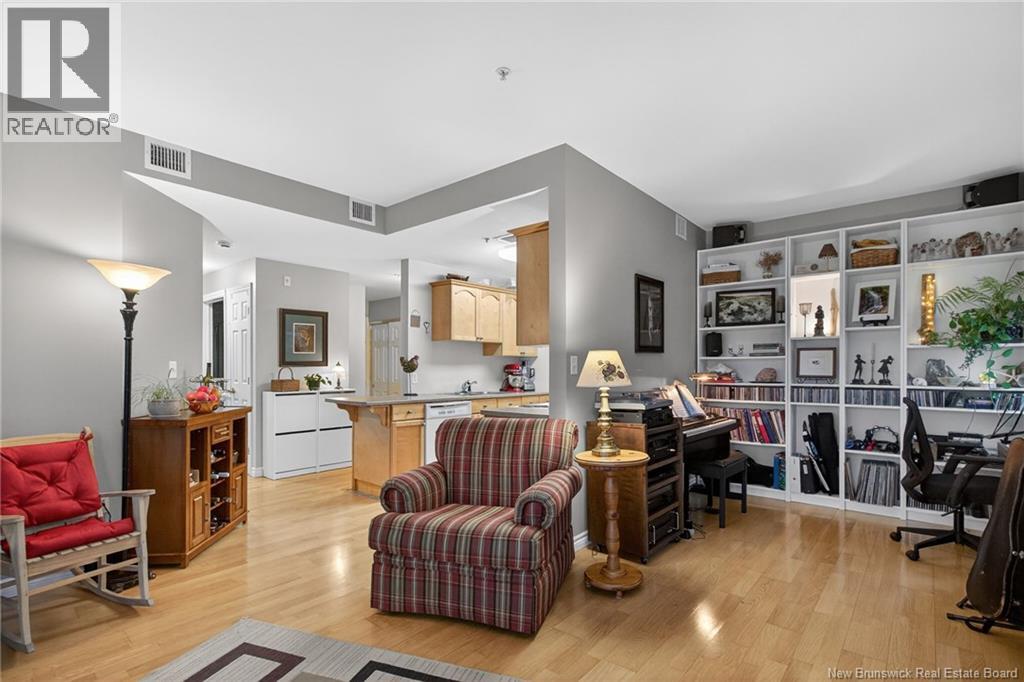 #200 50 ASSOMPTION BOULEVARD - 17