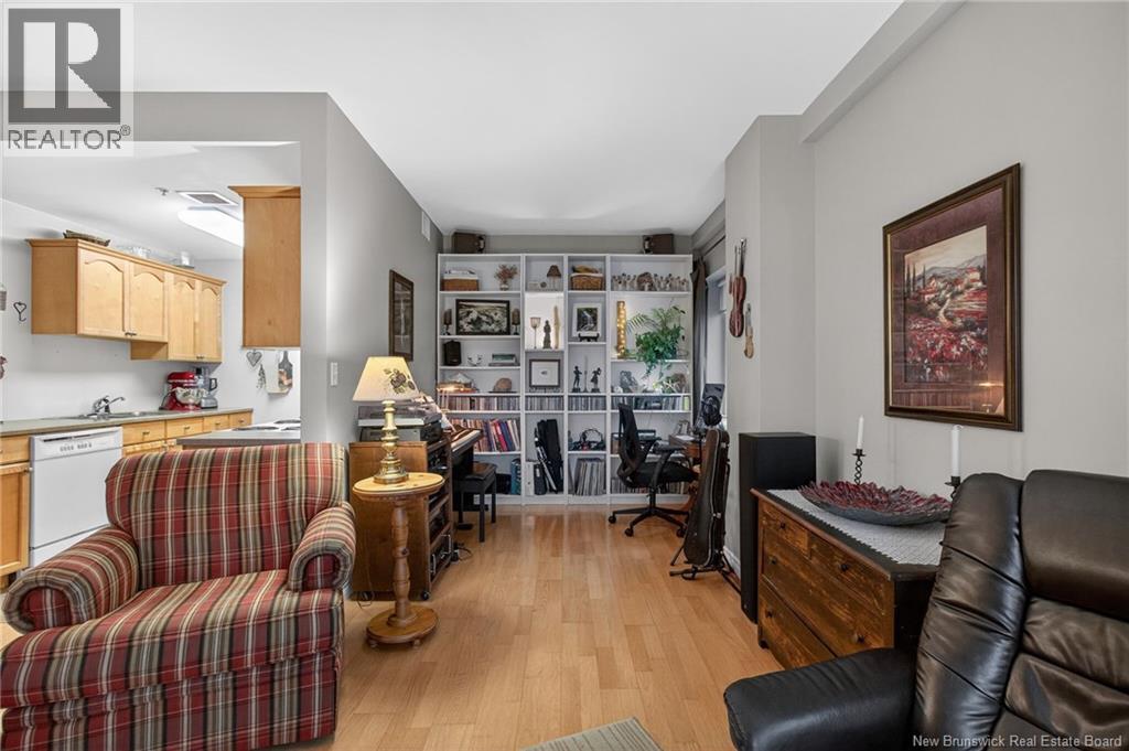 #200 50 ASSOMPTION BOULEVARD - 13