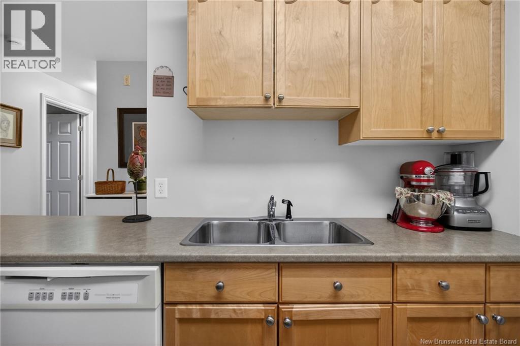 #200 50 ASSOMPTION BOULEVARD - 25