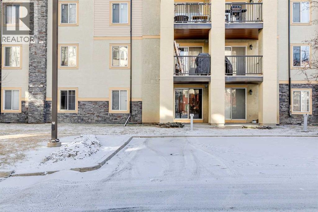 Single Family House for Sale in   Royal Birch Boulevard Royal Oak Calgary 