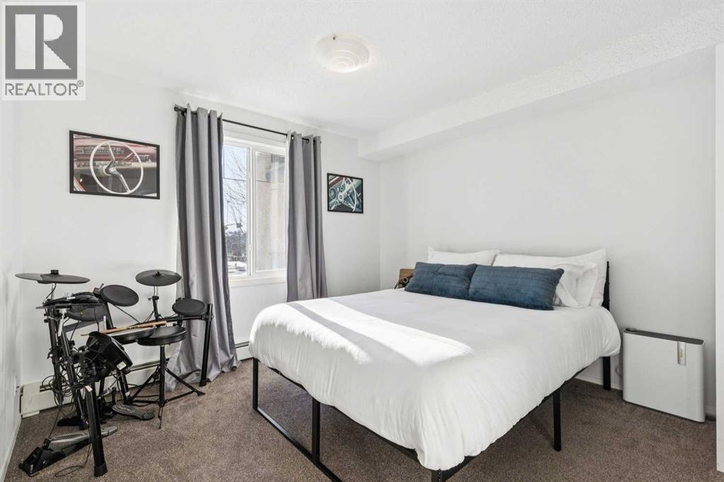 Single Family House for Sale in   Royal Birch Boulevard Royal Oak Calgary 