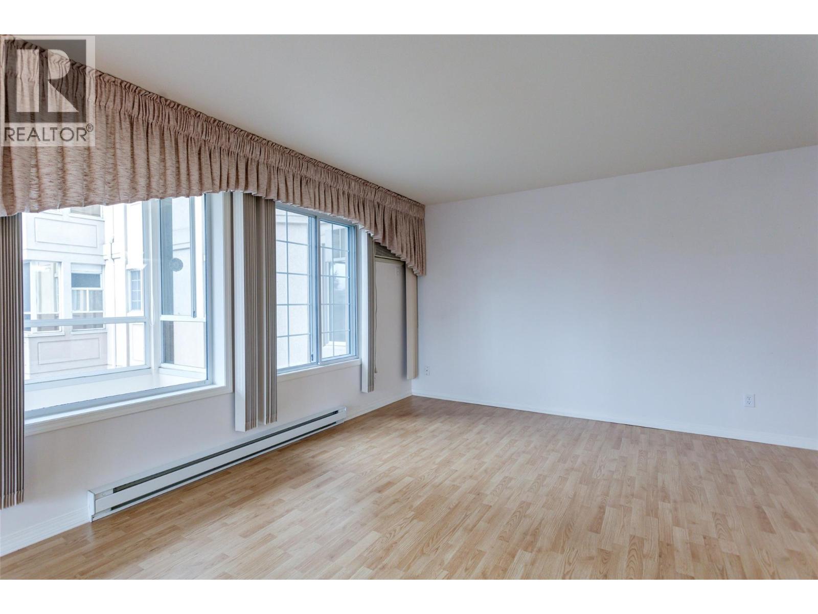 #105 1055 Lawrence Avenue Lot# 5 - 11