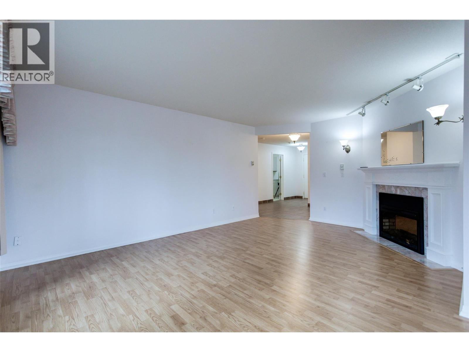 #105 1055 Lawrence Avenue Lot# 5 - 10