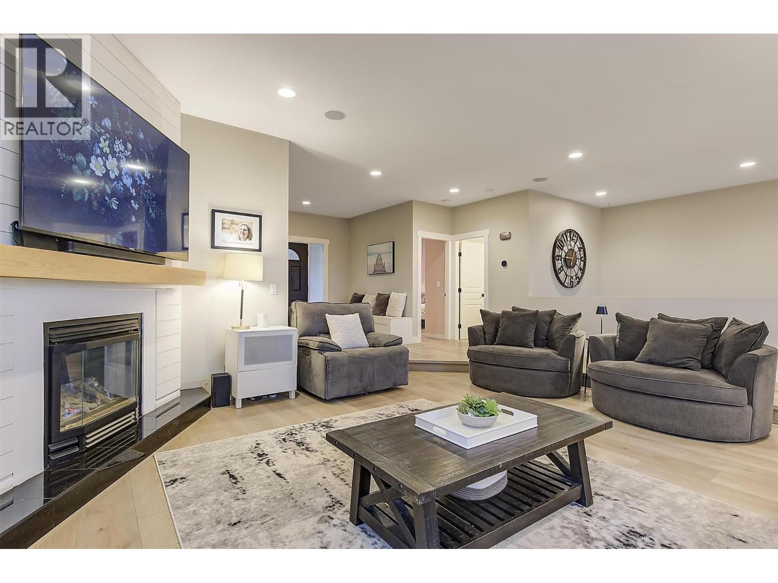  2063 Horizon Drive, West Kelowna