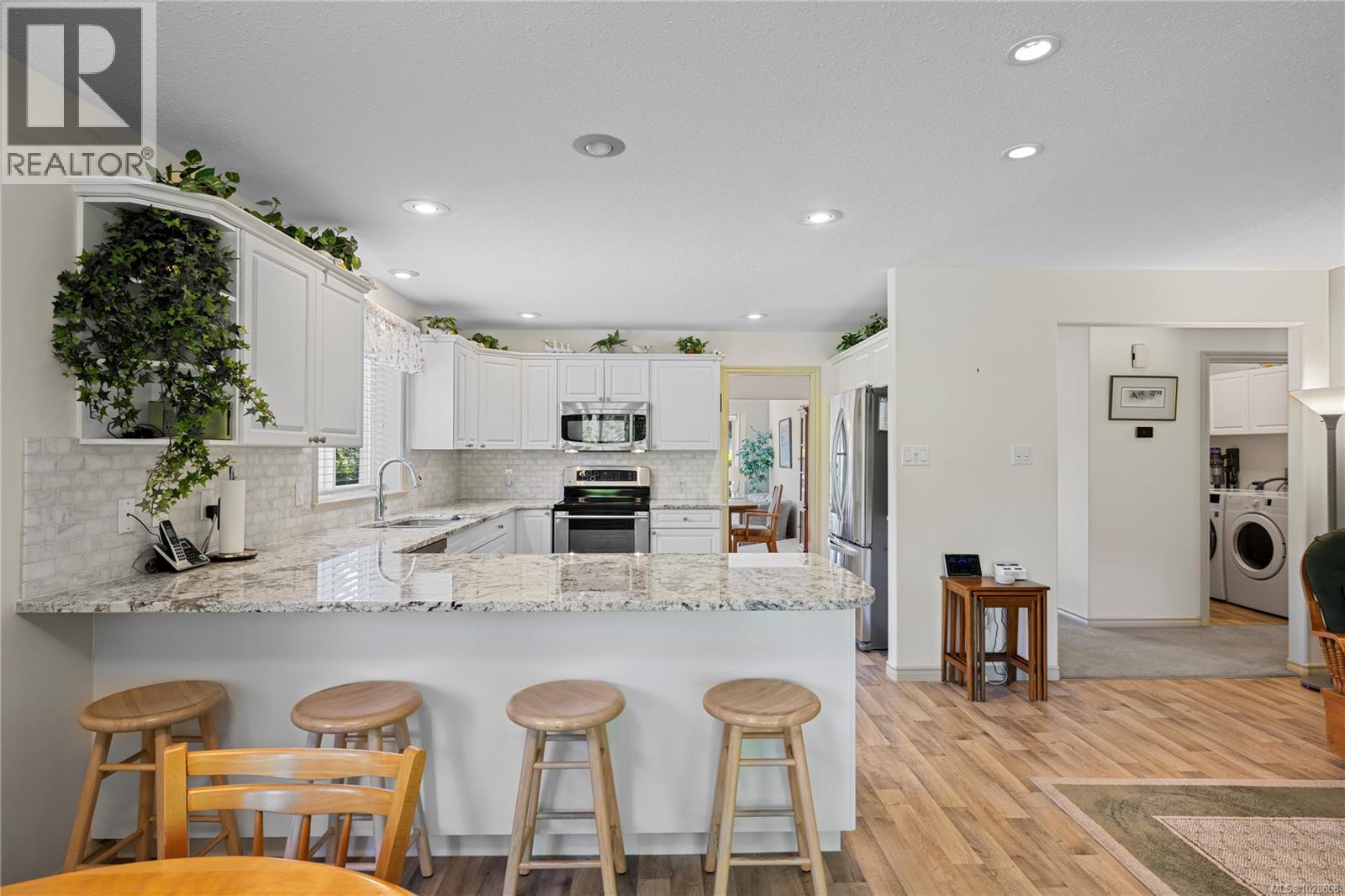 726 Drew Rd, Parksville