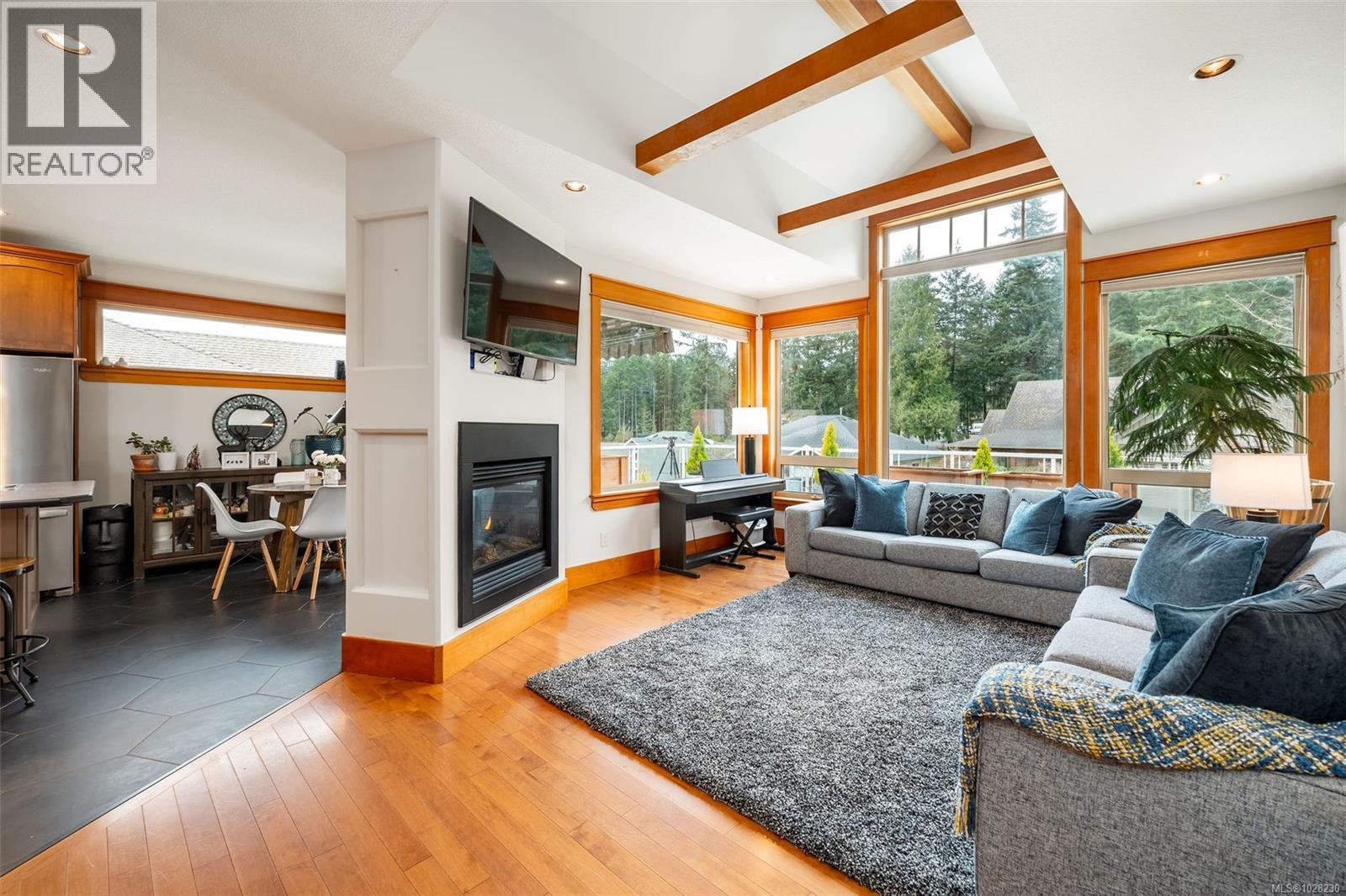 3676 MONTEREY DR - 21