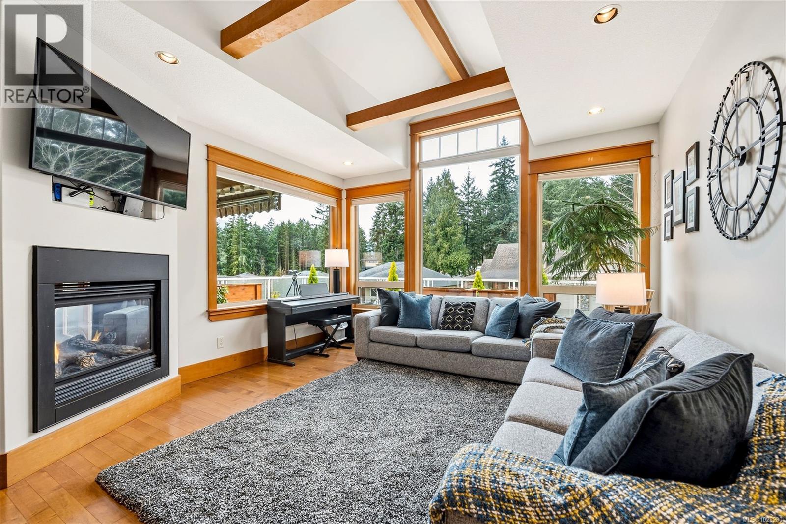 3676 MONTEREY DR - 58