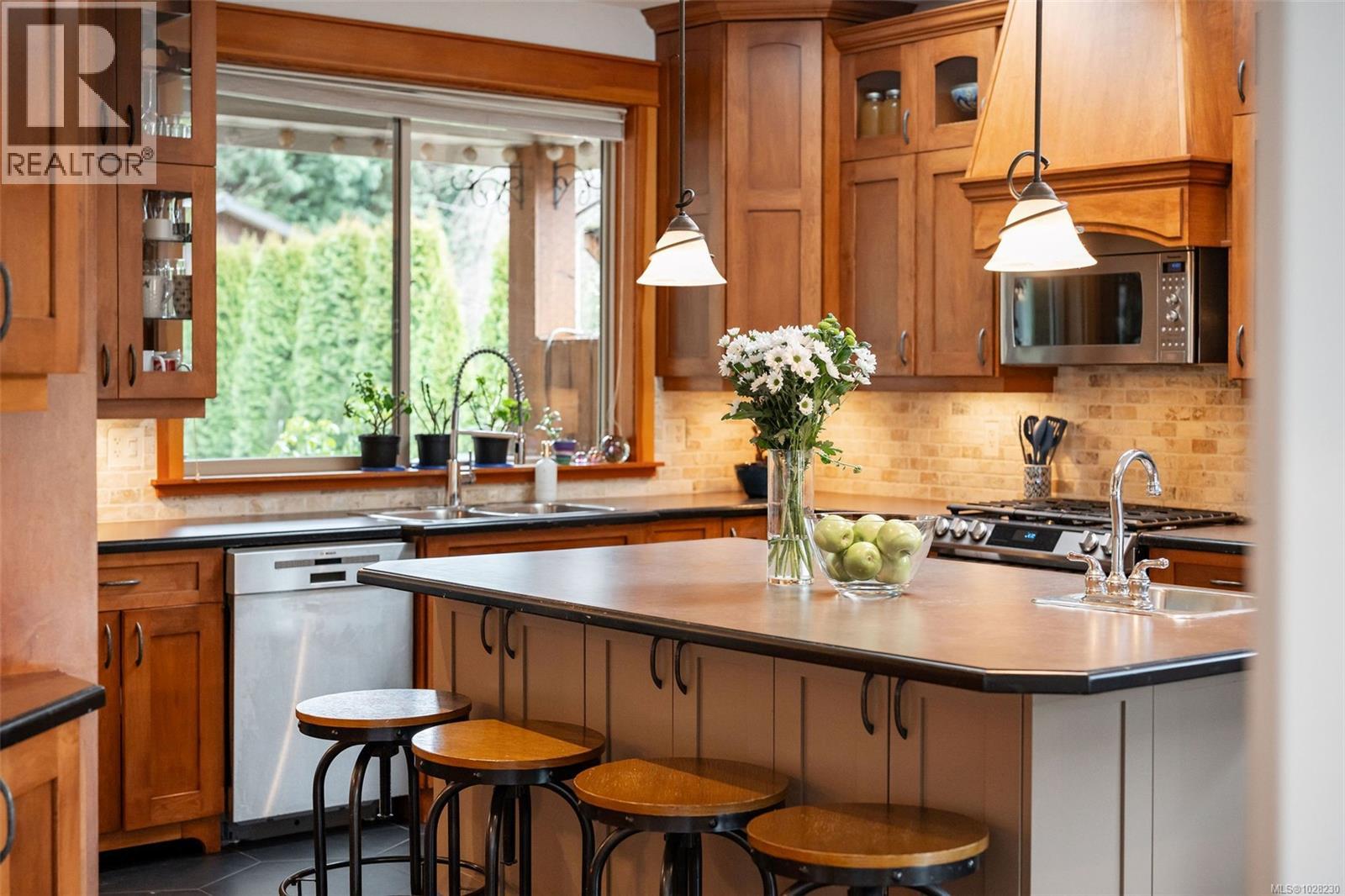 3676 MONTEREY DR - 72