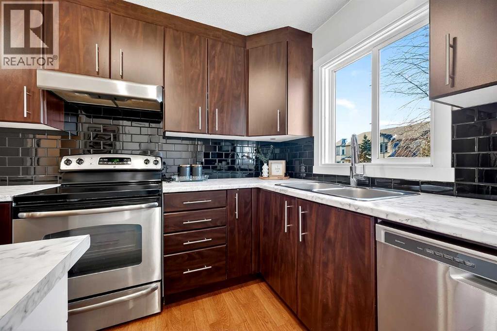 1207, 2445 Kingsland Road SE photo 10