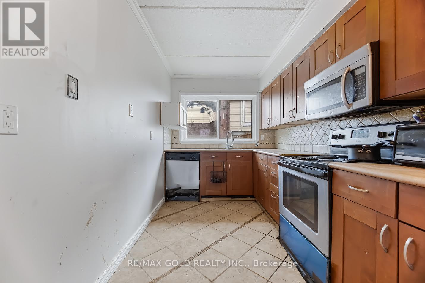 #178 180 MISSISSAUGA VALLEY BOULEVARD - 8