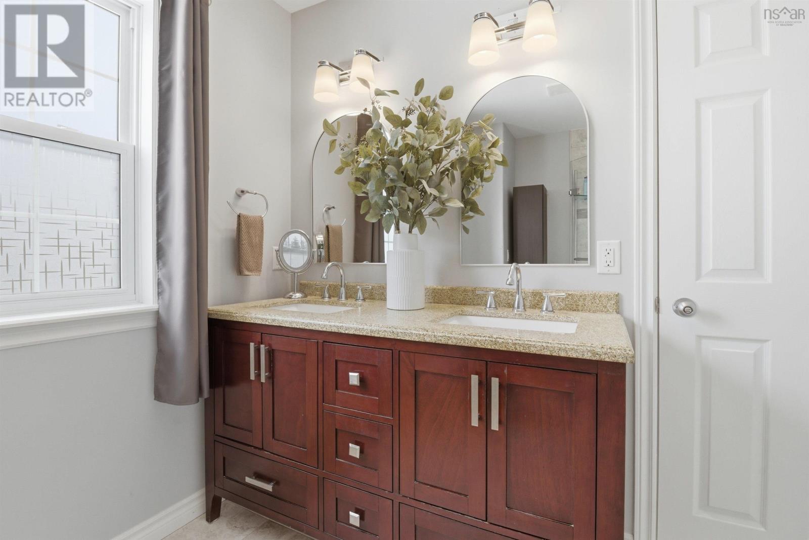 Property 18 of 41 of 219 Winslow Drive