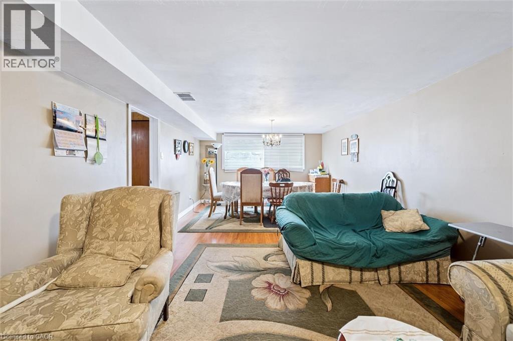 15 WEDGEWOOD DRIVE - 16