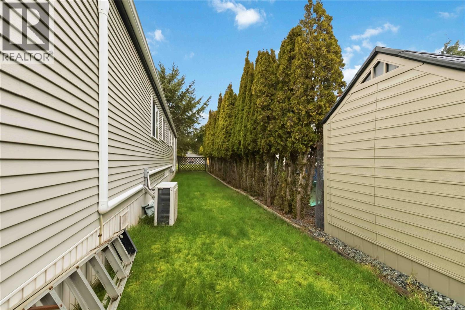 #24 7021 GRANT RD W - 34