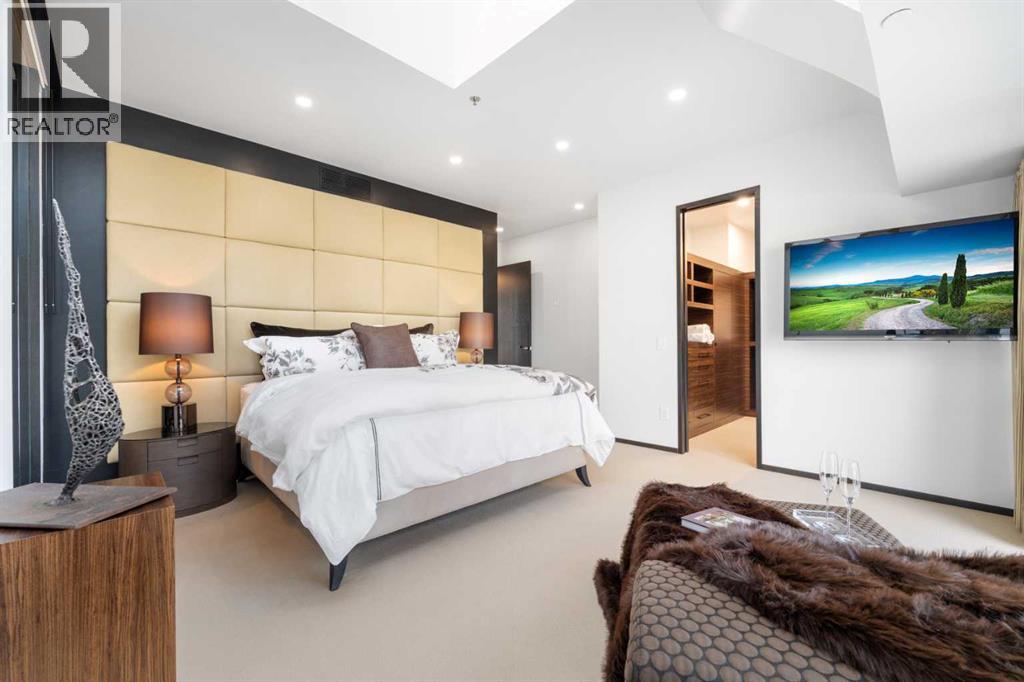 Single Family House for Sale in   th Avenue SW Downtown Commercial Core Calgary 