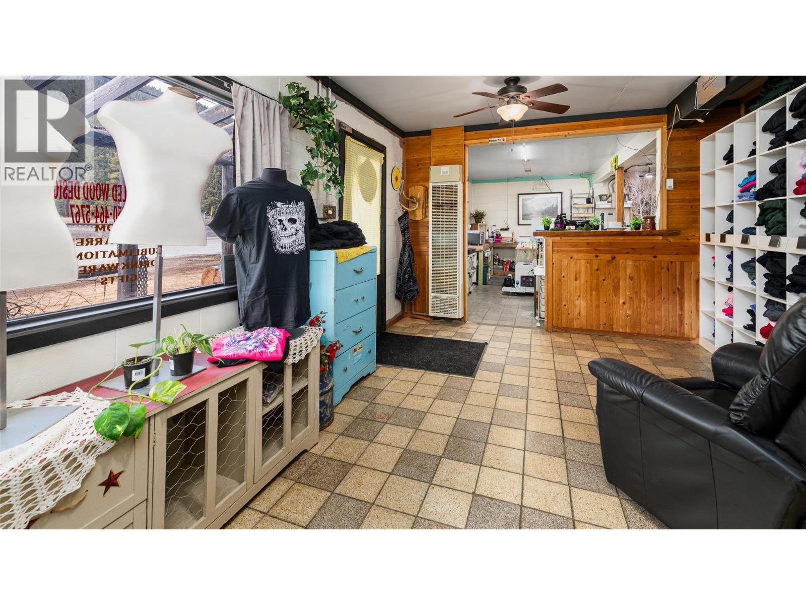 9005 3 & 95 Highway, Yahk