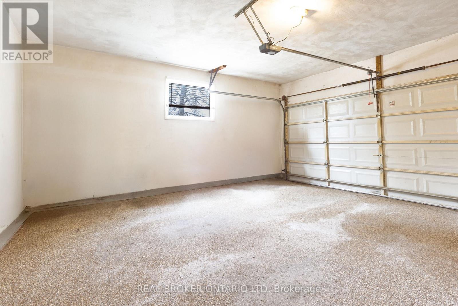 196 WYCHWOOD PARK - 39