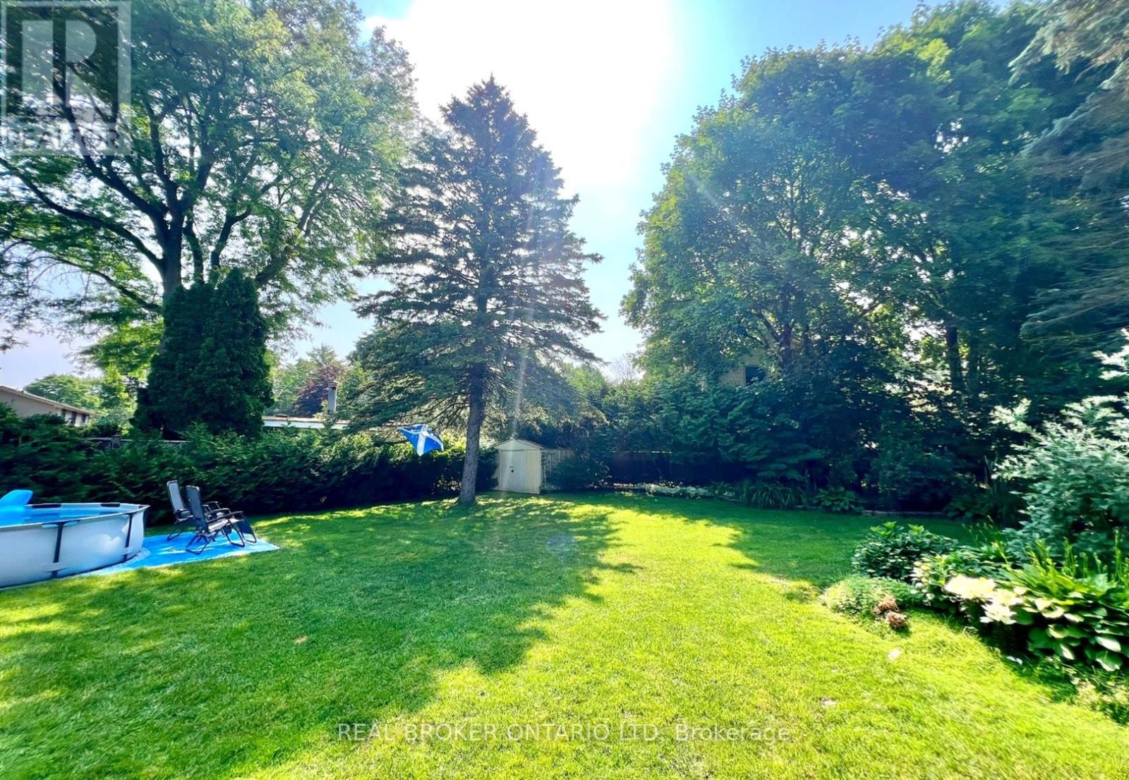 196 WYCHWOOD PARK - 46