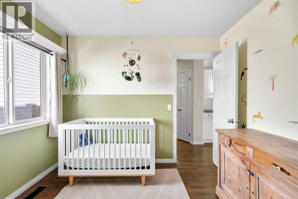 Single Family House Bungalow for Sale in  Mt Aberdeen Close SE McKenzie Lake Calgary 