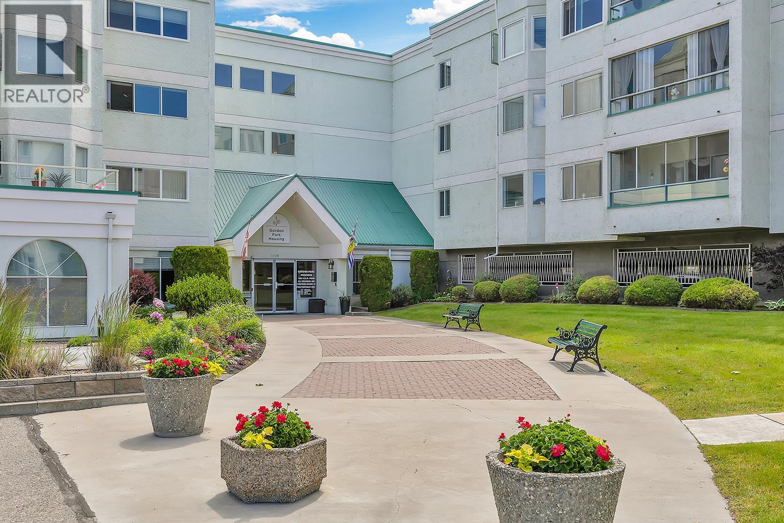 #305-1329 KLO Road, Kelowna