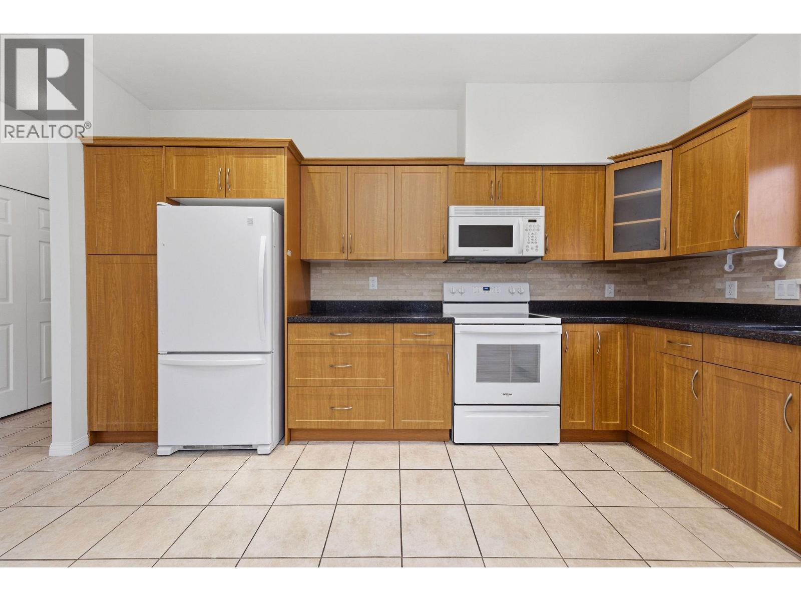 507 2800 CHESTERFIELD AVENUE, North Vancouver