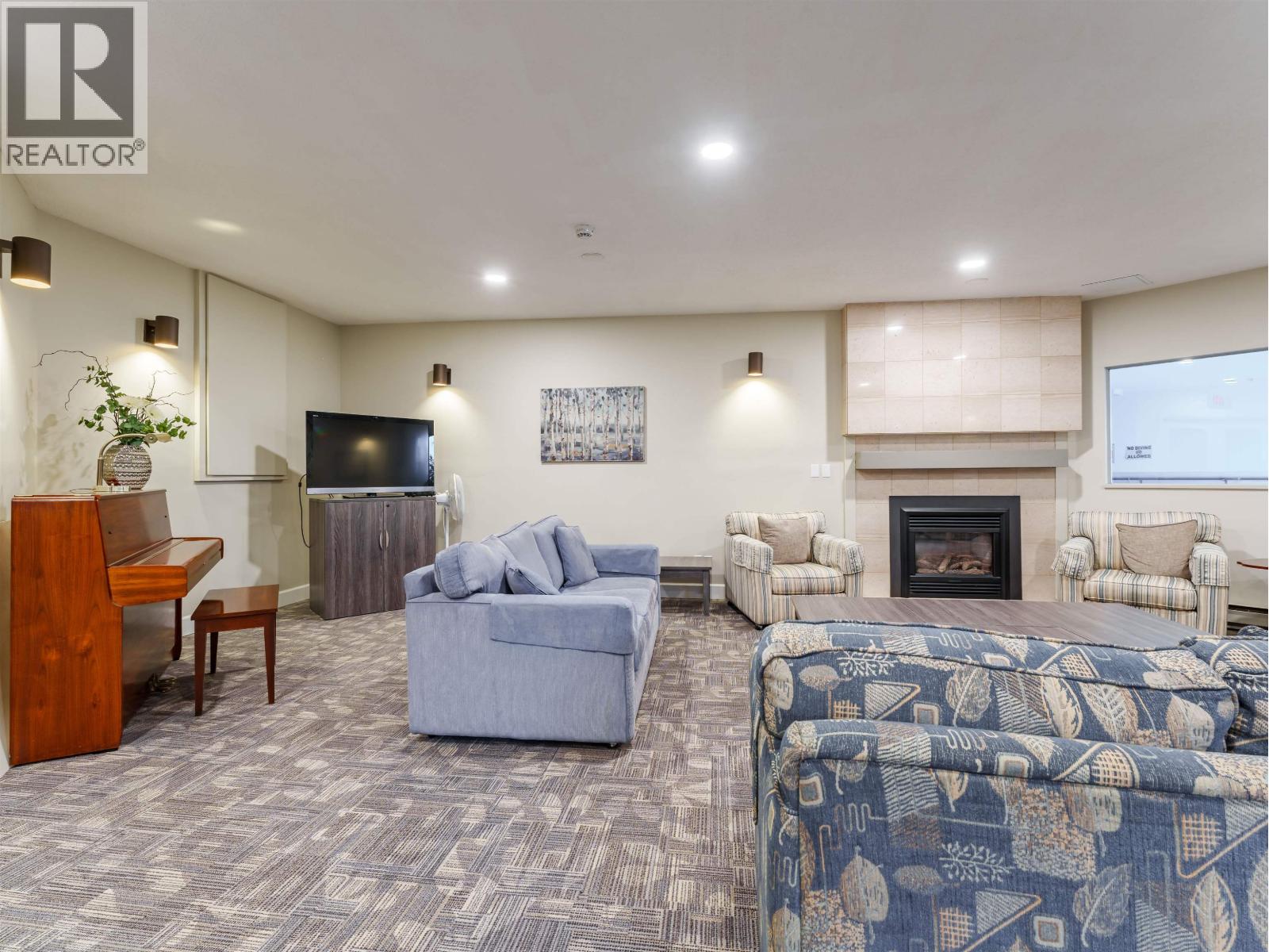 507 2800 CHESTERFIELD AVENUE, North Vancouver