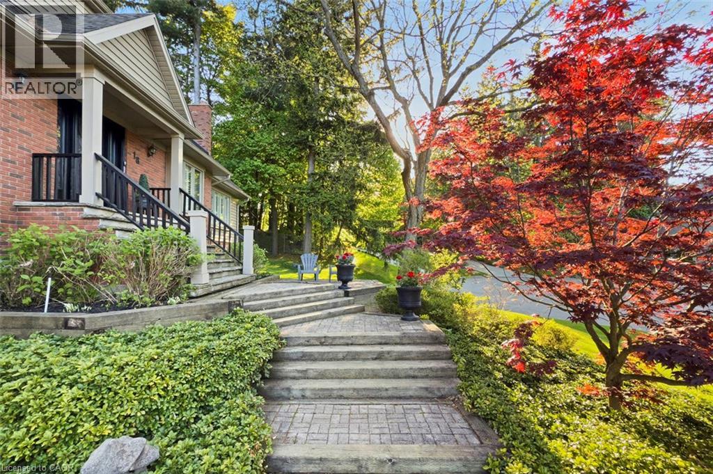 18 STONEGATE DRIVE - 3