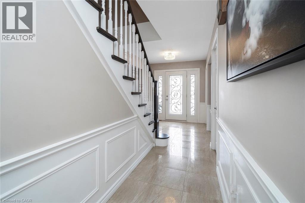 18 STONEGATE DRIVE - 7