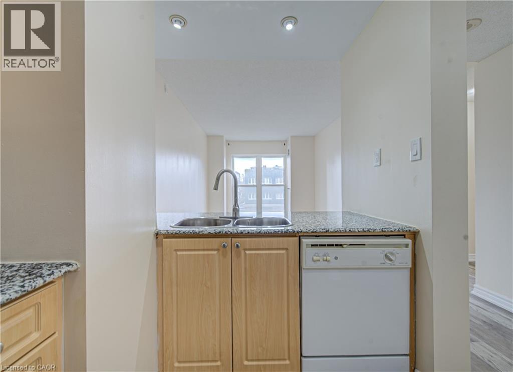 #307 135 S JAMES Street S - 15