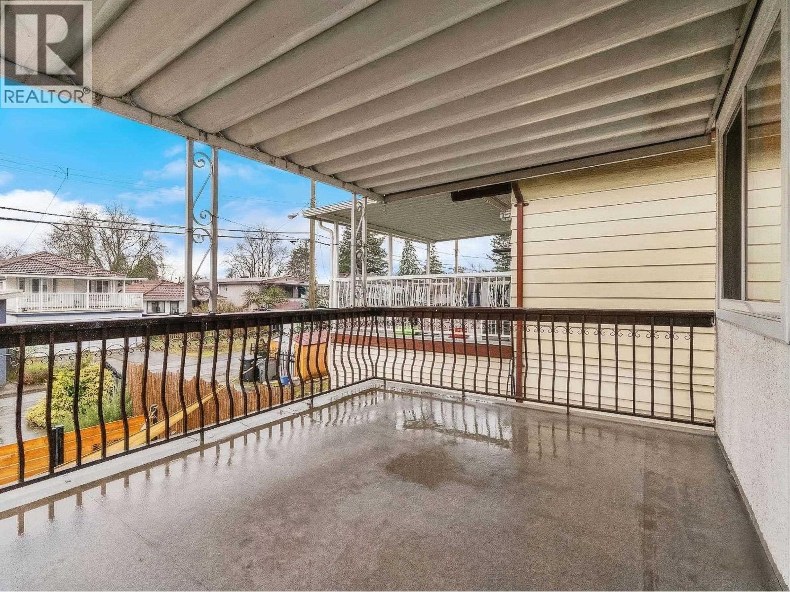 352 E 38TH AVENUE, Vancouver