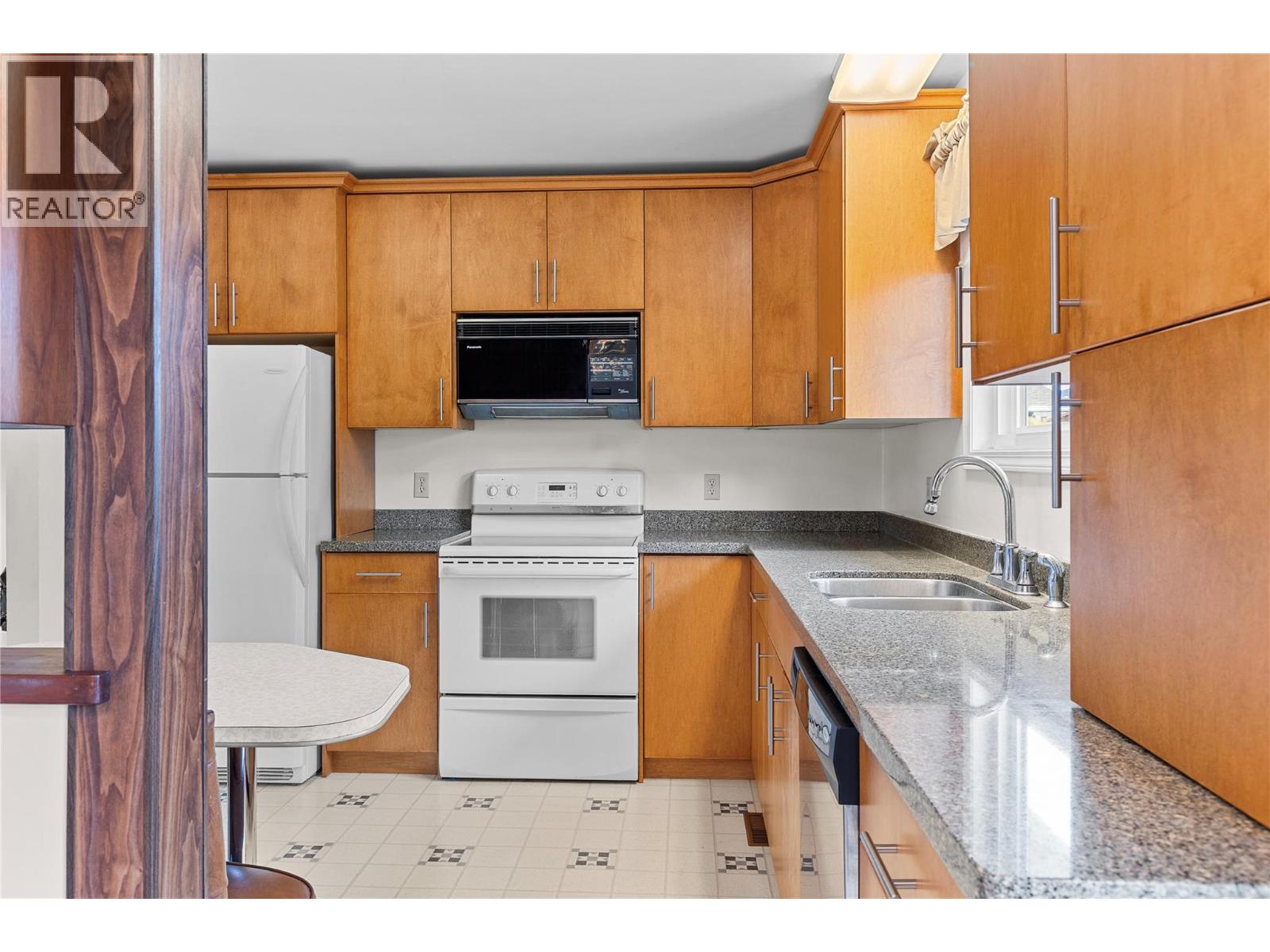3921 14 Street - 20